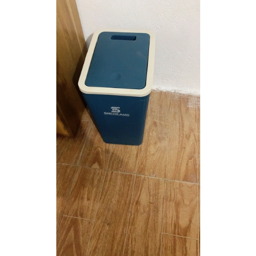 Mình thấy có 2 màu đen và xanh, 2 màu này dùng đều OK nhé 